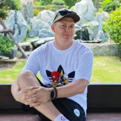 Макс Максимов, Москва