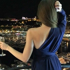 Каринка Огурцова, 22.05, Киев