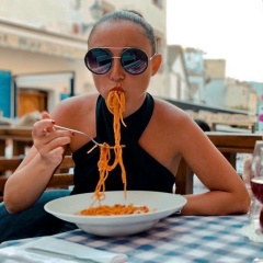 Nan Chik, Москва