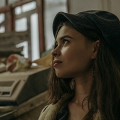 Галя Рыжикова, Москва