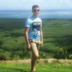 Павлик Факадей, Санкт-Петербург