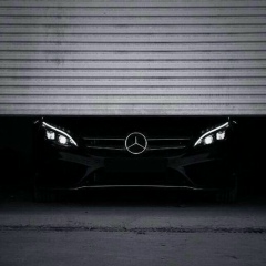 Nika Ghviniashvili, Тбилиси