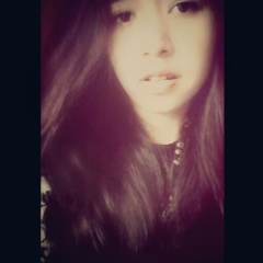 Reni Anggraeni, 24.01.1998, Semarang