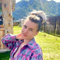 Ксения Новицкая, Искитим