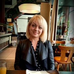 Надежда Ангел, Стрый