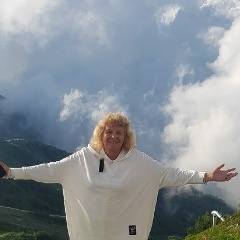 Нина Истомина, 22.11.1956, Псков