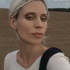 Julia Atreyu, Москва