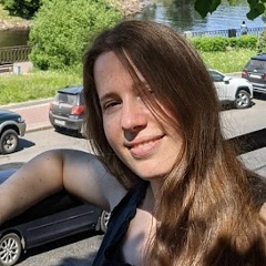 Bella L, 28.02