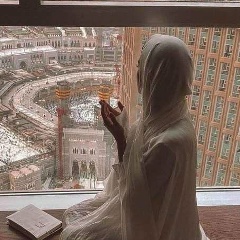 Zulfiya Z, Dubai