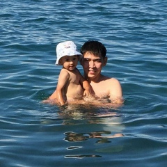 Нуркен Дюйсенбаев, Алматы