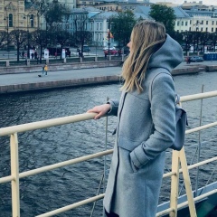 Лора Валова, Москва