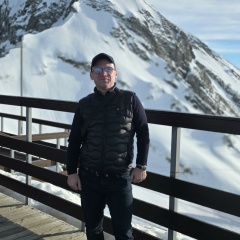 Павел Михайлов