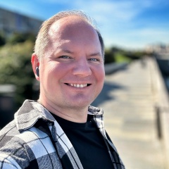 Денис Хохлов, 09.05.1982, Москва