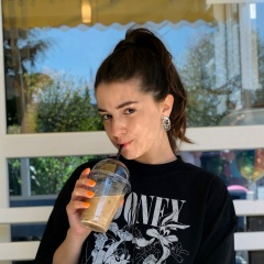 Valeria Matsnieva, 04.10.1994, Los Angeles