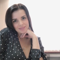 Елена Стадникова