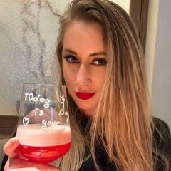 Евгения Челошкина, 15.04, Москва