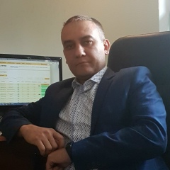 Альберт Ринатович