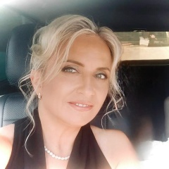 Екатерина Холопова, Санкт-Петербург