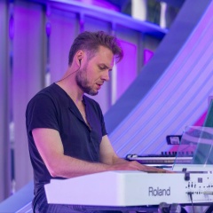 Макс Тарасов, Москва