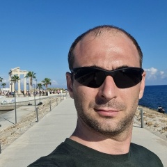 Владислав Бобрик, Санкт-Петербург