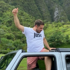 Viktor Matiukhin, 28.04, New York City