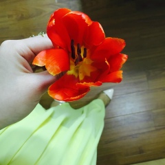 Рухшона Кахарова