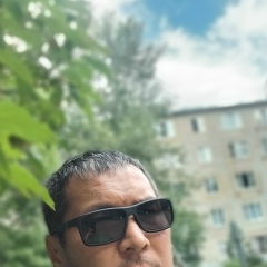 Жусуп Жоробаев, Санкт-Петербург