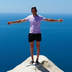 Роман Назаров