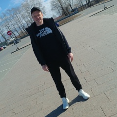 Максим Мезенцев