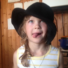 Юля Шахова, Москва