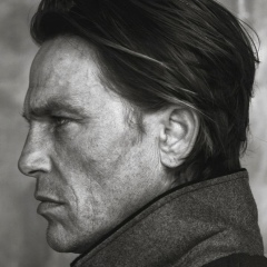 Кеменгер Зангар, Алматы