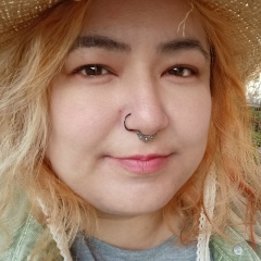 Хадиша Дошекенова, Санкт-Петербург