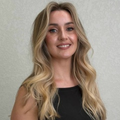 Анна Шевалье, Санкт-Петербург