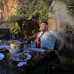 Натик Ярцев