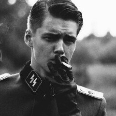 Артур Смирнов