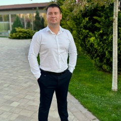 Максим Махно, Саки