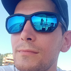 Вася Зуев, 15.04, Москва