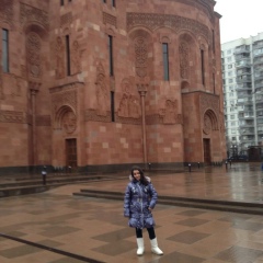 Анна Апресян, Москва