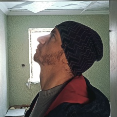 Дмирий Грузчик Тащит