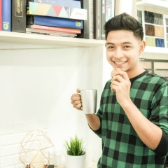 Zeke Zaw, 01.08.1997, Yangon