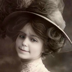 Ольга Костандаки, Санкт-Петербург