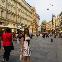 Аня Камараде, Киев