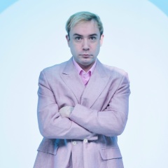 Дима Холден, Москва