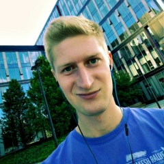 Антон Гарник