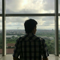 Elevard Pradna, 01.04, Surabaya