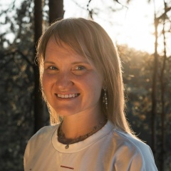 Елена Свинцова