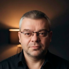 Константин Симонов, Санкт-Петербург