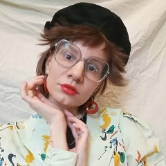 Стася Фролова, Москва