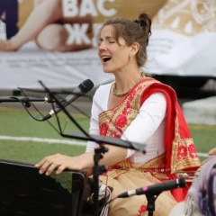 Матхури Гита, 30.09