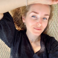 Ксения Гекатесса, Санкт-Петербург